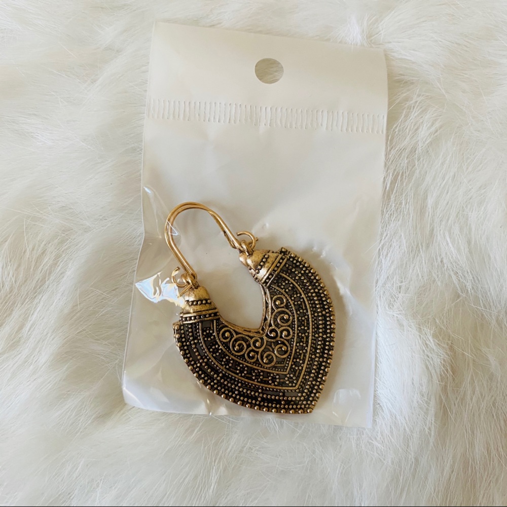 3/$25 Amor Earrings in Gold